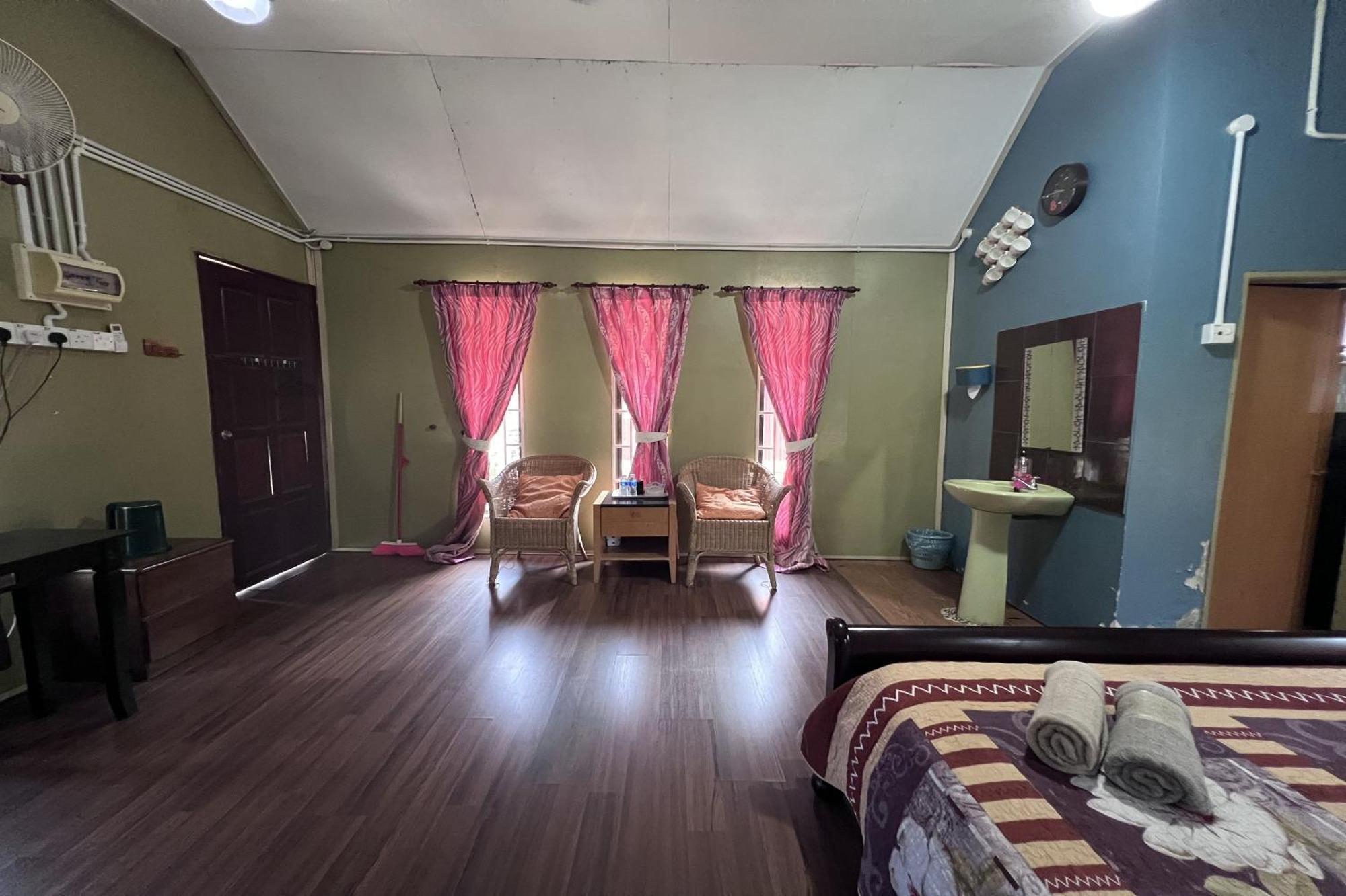 Nurbayu Chalet, Kemaman Kuantan Exterior foto